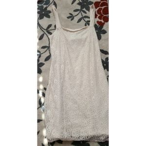 Brand new White laced dress (Hollister, Size M)